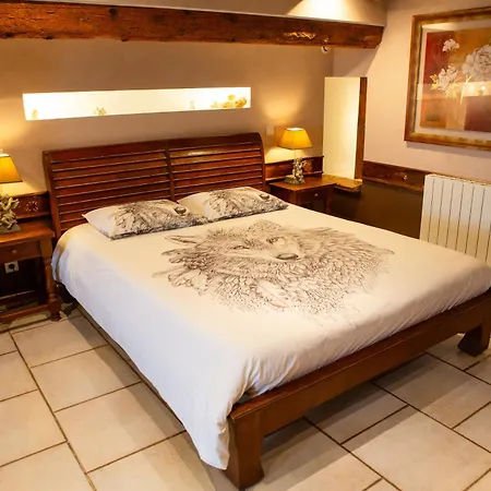 Frühstückspension D'hotes Le Repere Des Anges Et Larnod